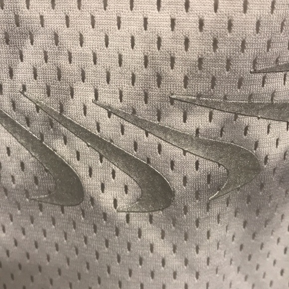 Nike Athletic/Athleisure Training Mesh Tee, NWT! - Picture 3 of 8